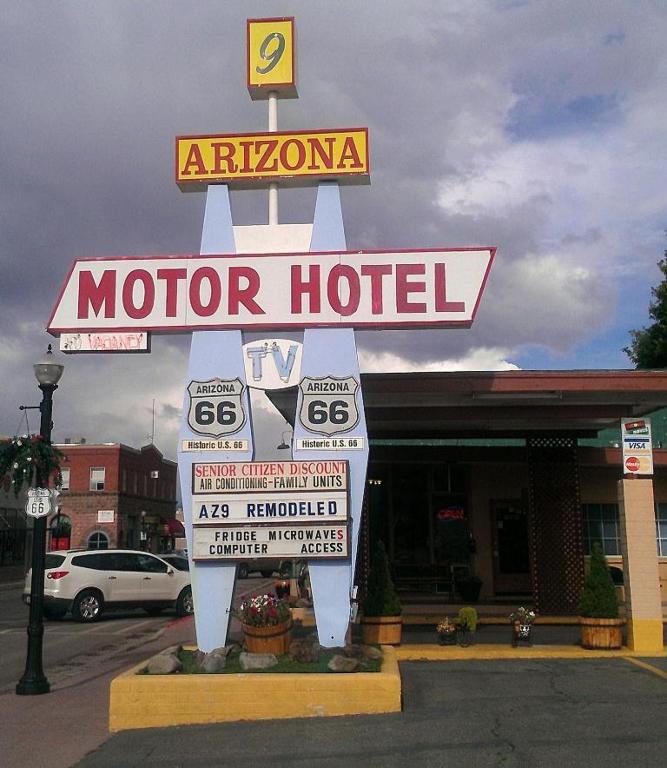 9 Arizona Motor Hotel